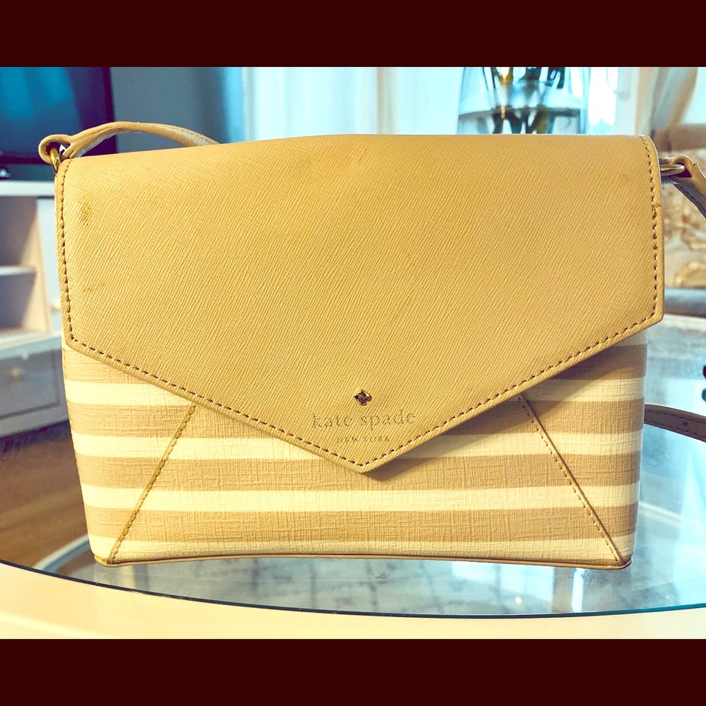 Adorable Kate Spade Beige and White Stripe Bag ♠️